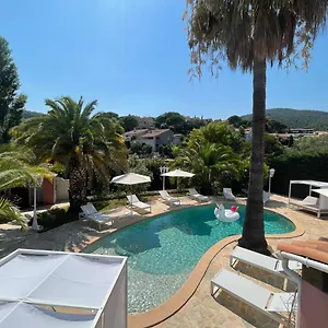 Fantastic Pool 900m To The Beach; With Extravagant Big Garden Villa